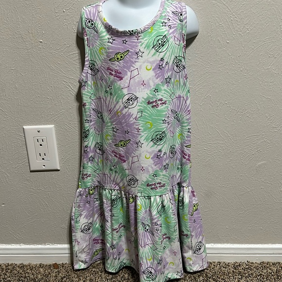 Bundle of 2 Star Wars dresses - Picture 2 of 10